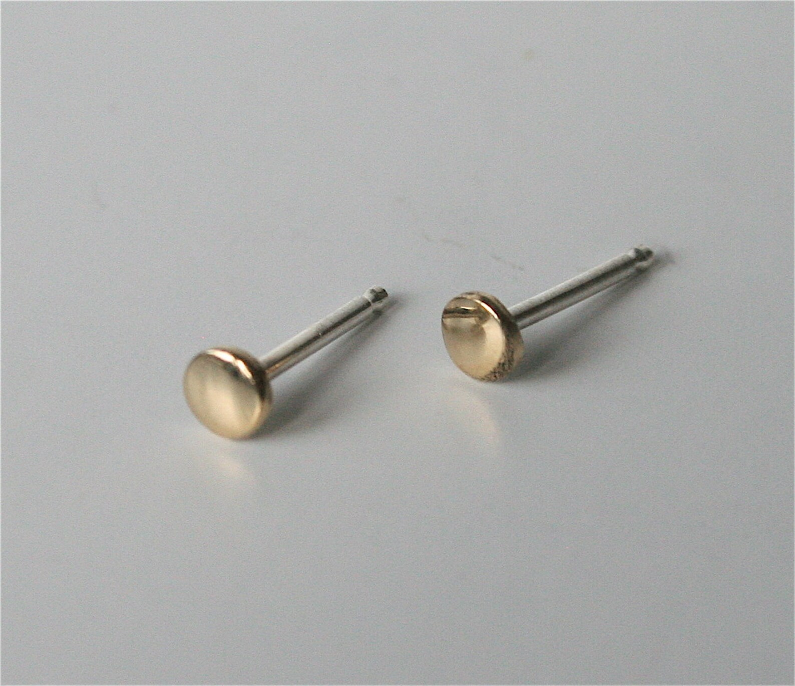 Super Polished 3mm Brass Dot Earrings Everyday Post Earrings - Etsy