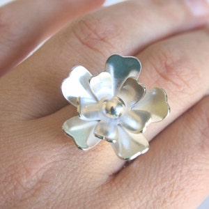 Sterling Silver Flower Ring, Big Statement Ring, Nature Jewelry, Solid Sterling Silver, Handcrafted, Gift for Women, Boho Style