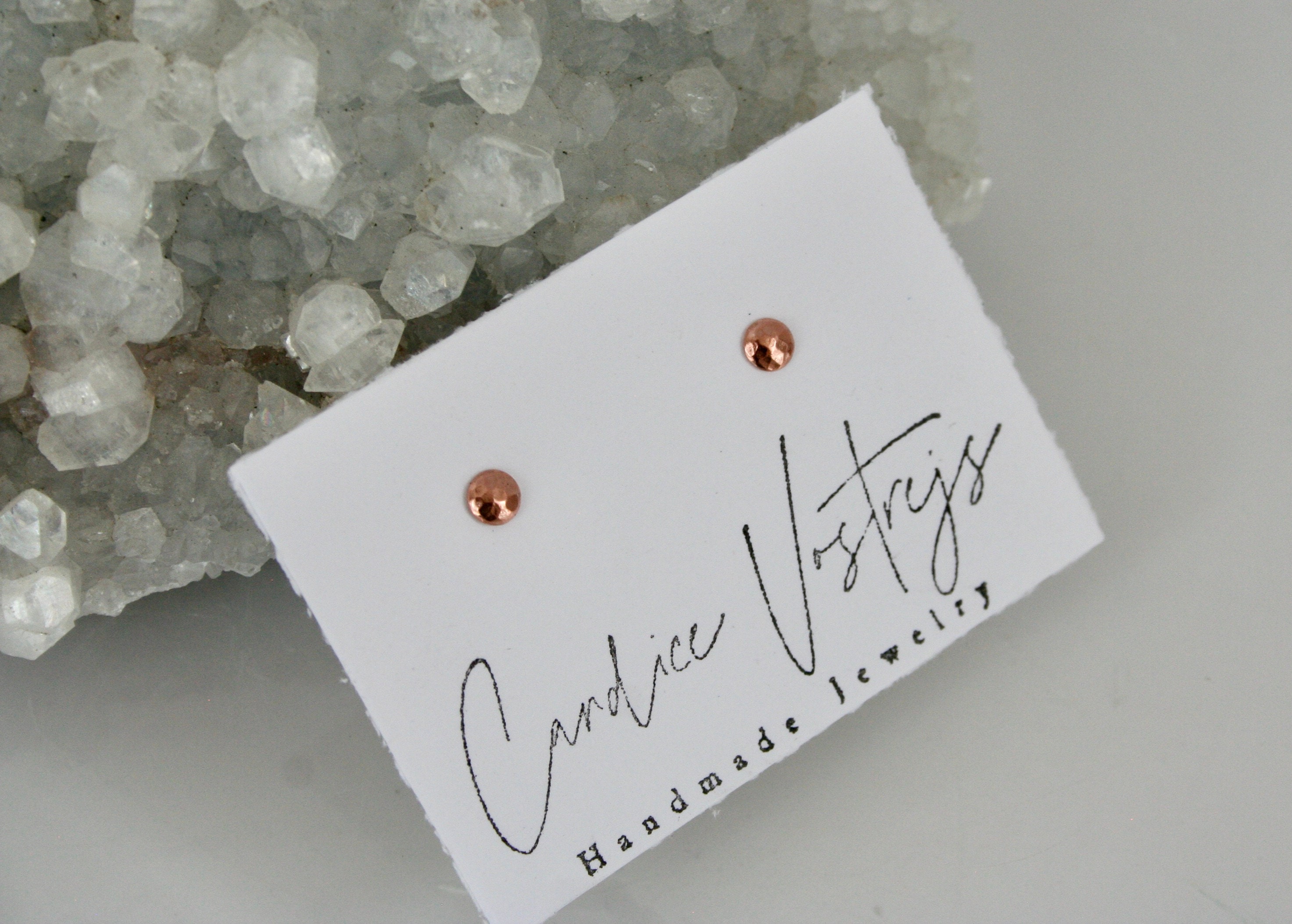 Small Hammered Copper Stud Earrings, 4mm Earrings, Pebble Earrings, Minimal Jewelry, Copper Jewelry, Round Copper Earrings, Stud Earrings