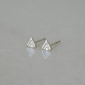 Small Silver triangle Stud Earrings, Stamped Silver Earrings, Minimal Studs, Womens Earrings, 4mm, Modern Studs, Cartilage earrings, 925