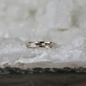Midi Hammered Silver Stacking Ring, Single Silver Knuckle Ring, Solid Sterling Silver, Minimal Style Dainty Ring for Women, Boho Midi Ring