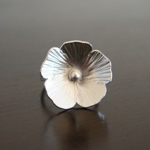Silver Poppy Ring, Poppy Jewelry, Statement Ring, Statement Jewelry, Silver Flower RIng, Silver Jewelry, Handmade Metal Ring, Poppy, Flower