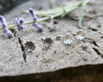Tiny Rustic Silver Wild Flower Earrings, Boho Stud Earrings, Western Hippie Jewelry, Antiqued Silver Stud Earrings