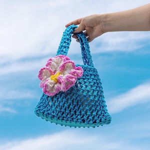 Crochet Hibiscus Tote Bag: Beaded Summer Beach Bag