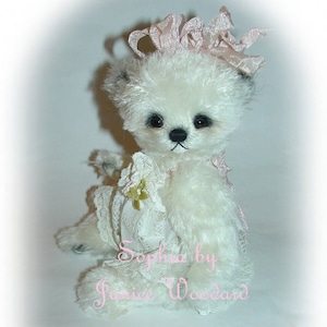 Booh Bears by Janice Woodard PDF e Pattern to make 9-1/2&quot; Sophia - A Baby Bear
