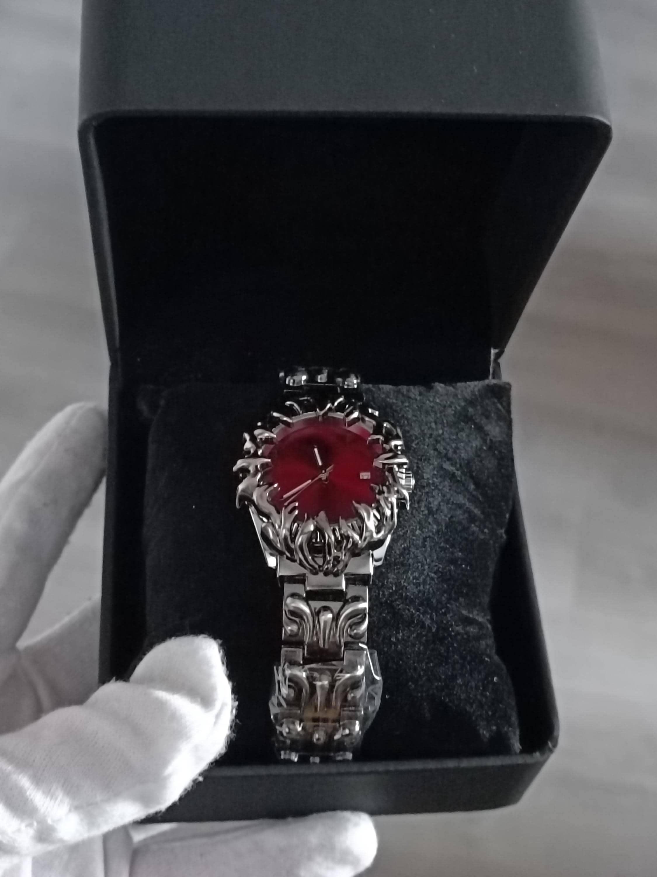 Gothic Style Opium Watch With Solid Stainless Steel Claws Very Gothic Style Opium Watch With Solid Stainless Steel Claws Very