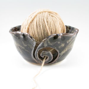 Wheel Thrown Yarn Bowl, Large Yarn bowl, Yarn Keeper, Pottery Yarn Bowl, Knitting Bowl, Stoneware Yarn Bowl, Crochet bowl, Yarn Holder,YB11 image 1