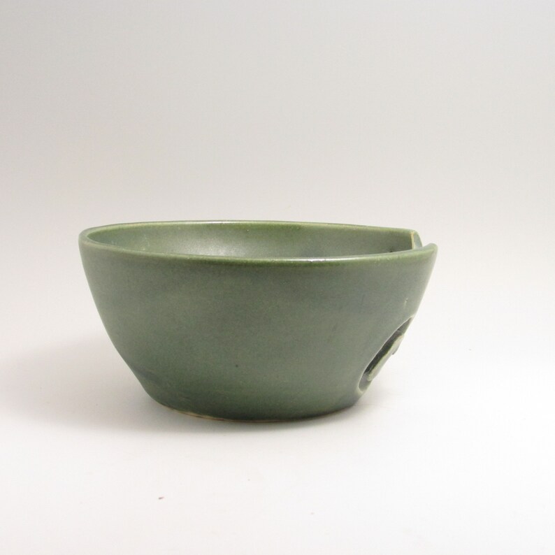Large Yarn Bowl Yarn Keeper Pottery Yarn Bowl Knitting Etsy