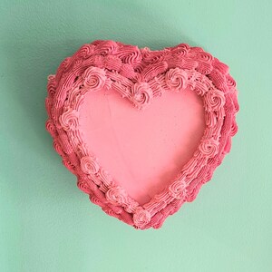 Vintage Heart Fake Cake Wall Art,  Vintage Heart Pink Fake Cake, Photo Prop, Home Decor, Birthday Decor. Cake Plate NOT included.