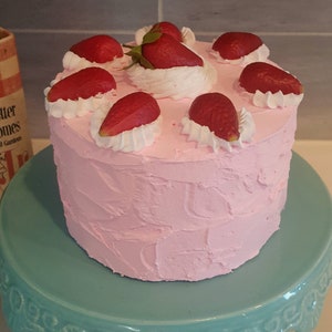 Fake Cake &quot;Retro Cookbook Cake Collection&quot; Grandma Bailey&#39;s Dreamy Strawberry Cake Fab Photo Prop, Cake Plate Display 12 Legs Original