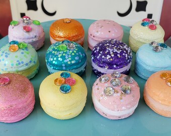 GIVBRO Lot de 12 petits macarons artificiels pour décoration de gâteaux, desserts, pâtisseries