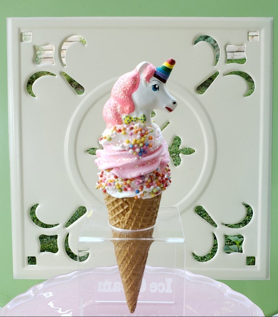 Figurine licorne ice pop