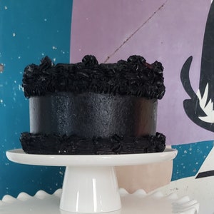 Vintage Black Fake Cake. Glossy Single Layer Cake. 12 Legs Design, Birthday Photo Prop. Gothic Home Decor