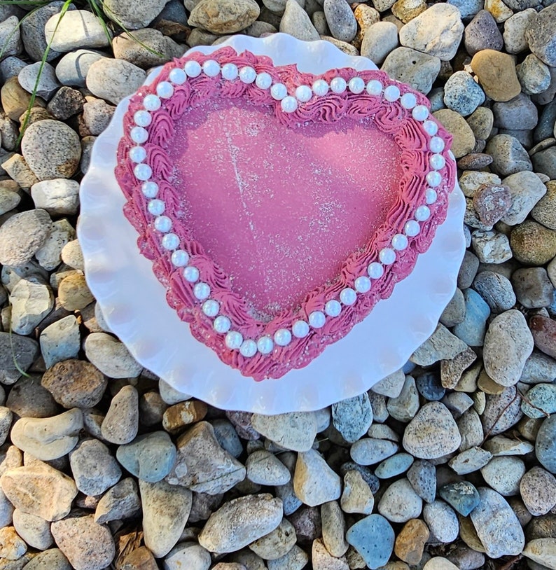 Vintage Heart Fake Cake with Faux Pearls. Dusty Rose Pink. Can be made to Hang on Wall. Photo Prop, Home Decor & Birthday image 2