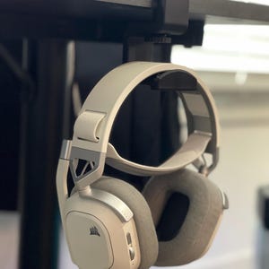 3D Printed Headphone Stand Clamp: Adjustable Desk Mount