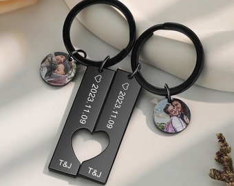 Couple Keychain with Photo,Custom Matching Keychain, Engraved Keychain,Couple Keychain Set, Anniversary Gifts for Him, Valentine's Day Gifts
