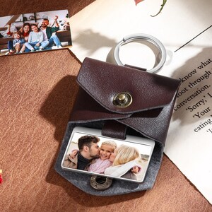 Portachiavi in pelle con foto, portachiavi personalizzato per lui, accessorio uomo, regalo di compleanno, idee regalo per uomo, regalo fotografico unico per uomo