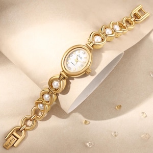 Custom Name Vintage Women&#39;s Watch, Elegant Pearl Watch, Dainty Name Watch,Elegant Watch for Women, Wedding gift, Valentine Gift,Gift for Her