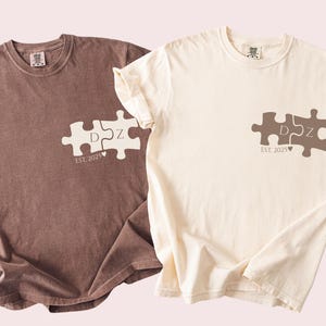 Comfort Colors® Puzzle Pieces Alla hjärtans dag personlig t-shirt, matchande Alla hjärtans dag-t-shirt för par, Glad alla hjärtans dag, Love Pieces-tröja