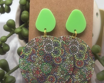 Brincos geométricos – Brincos pendentes de bronze estilo vintage para mulheres – Feitos à mão, leves, com clipe e opções de piercing