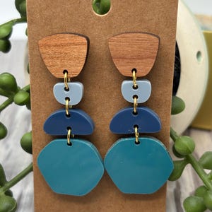 Brincos geométricos em acrílico para mulheres – Joias boho com design diferenciado para brincos de pressão ou piercing. Square Blue Teal