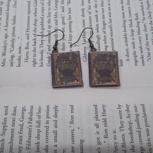 Sherlock Holmes Book Earrings / Gift for Her / Book Lover Gift / Book Jewelry / Book Earrings / Sherlock Earrings / Sherlock Holmes Earrings