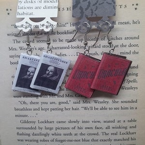 Shakespeare Book Earrings / Gift for Her / Book Lover Gift / Book Jewelry / Book Earrings / Shakespeare Earrings / Book Earrings / The Bard image 3
