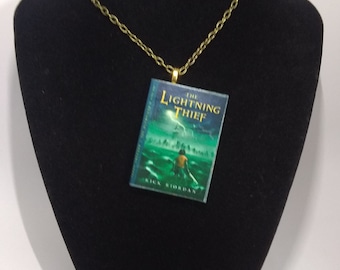 Blixttjuven Bokhänge/Prydnad - Percy Jackson - Rick Riordan - Olympierna - Blixttjuven Halsband - Percy Jackson Smycken