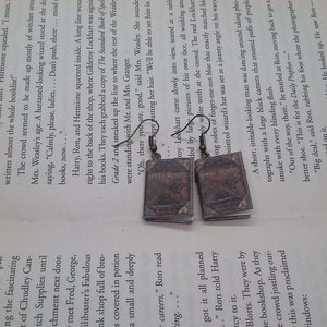 Zauberbuch Ohrringe / Buch Schmuck / Handgemachte Buch Ohrringe / Buch Schmuck / Handgemachte Buch Ohrringe / Geschenk für Sie / Zauberbuch Schmuck