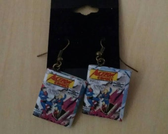 Comic Book Earrings / Super Girl Earrings / Gift for Her / Comic Book Lover Gift / Comic Book Jewelry / Super Hero Earrings / Comic Books