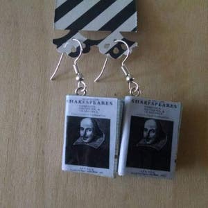 Shakespeare Book Earrings / Gift for Her / Book Lover Gift / Book Jewelry / Book Earrings / Shakespeare Earrings / Book Earrings / The Bard image 5