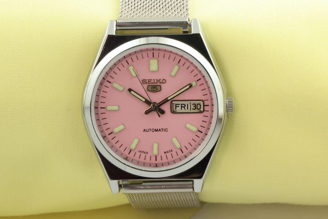 Vintage Beautiful Seiko 5 Automatic Pink Retro Dial Mens Working