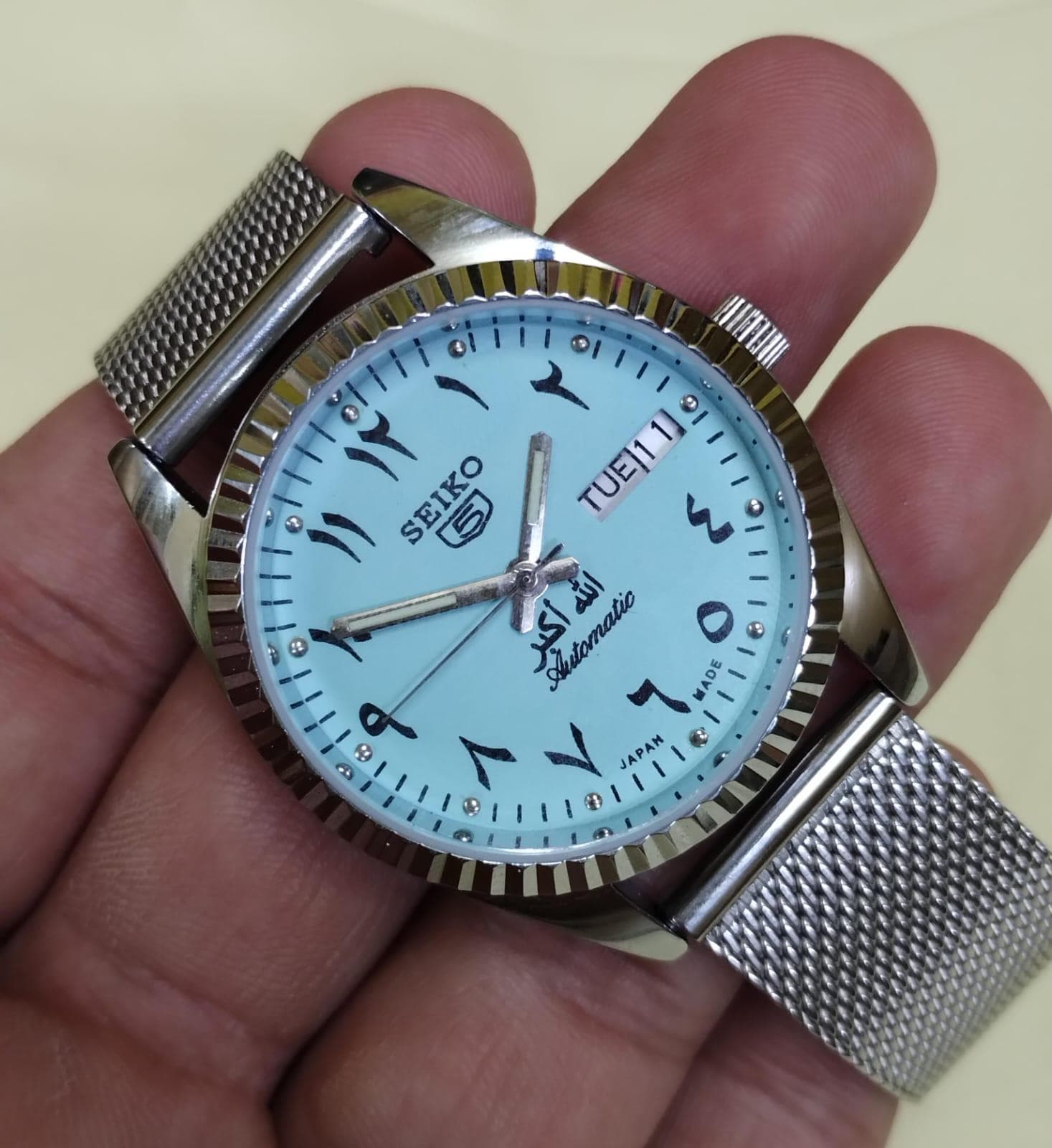 Pre-owned Seiko 5 Automatic Vintage Turquoise Arabic Dial Mens
