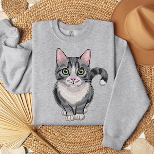 Tabby Cat Embroidered Shirt, Cat Embroidered Sweatshirt, Cat Lover Embroidered Hoodie, Cat Animal Embroidered T-Shirt Design, Cute Cat Gift