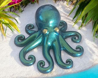 Handmade Epoxy Resin Octopus Figurine – Ocean-Inspired Decor, Nautical Gift