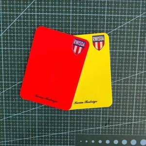 Scheidsrechterkaart, gepersonaliseerde scheidsrechterskaart, geelrode kaart, scheidsrechterskaarten voetbal, gepersonaliseerde scheidsrechterskaarten