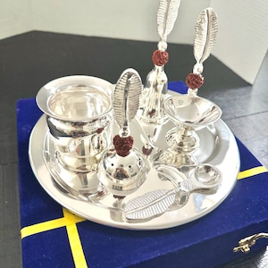 Versilbertes Pooja Thaili Set mit Rudraksh - Diwali Geschenk