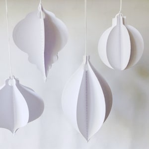 Vintage Style 3D Paper Baubles - Set of 4 Choose Your Shape and Colour