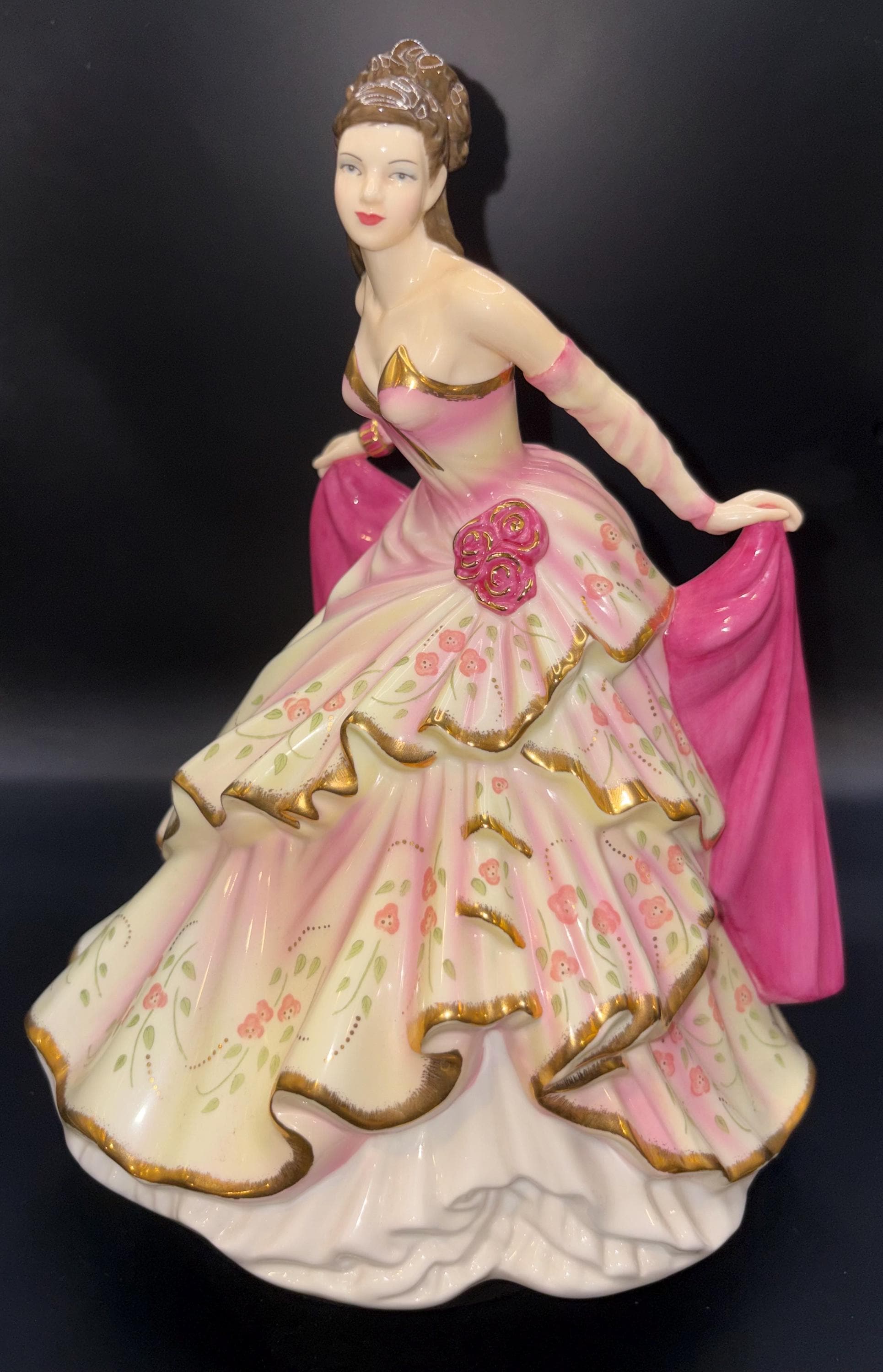 Royal Doulton Figurine Grace - Etsy