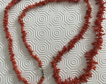 Coral dark orange beaded vintage necklace 1970’s