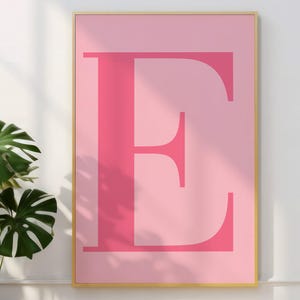 Póster de la letra E, arte de pared rosa, bonita impresión del alfabeto rosa, decoración de dormitorio, decoración de habitación preppy