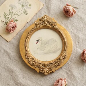 Swan Art in Ornate Gold Round Frame, Vintage Baroque Wall Decor, Cottagecore Gift