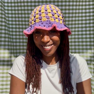 CUSTOM COLOR Trendy Granny Square Bucket Hat | 90s Style  display picture 1