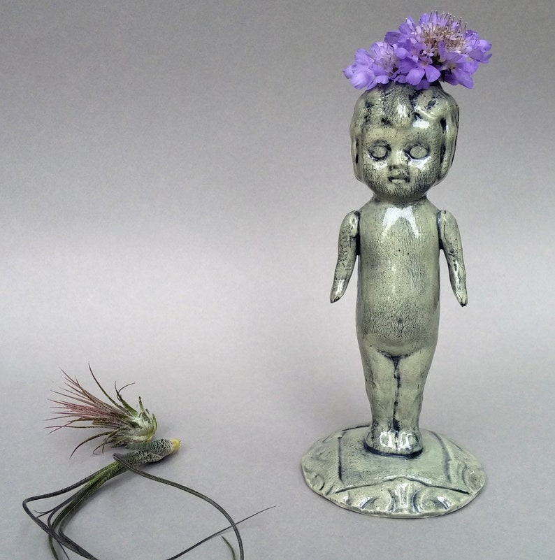doll vase