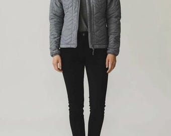 The North Face Women’s Quilted Jacket XS | Lightweight Insulated Puffer | Purple Gray Outdoor Coat