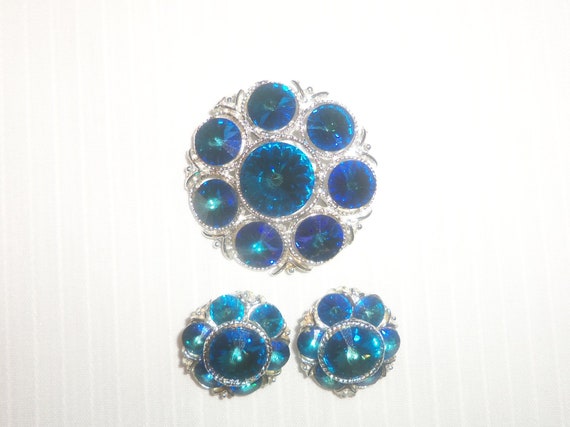 Vintage Splendid Sapphire Blue Rivoli Brooch and … - image 1