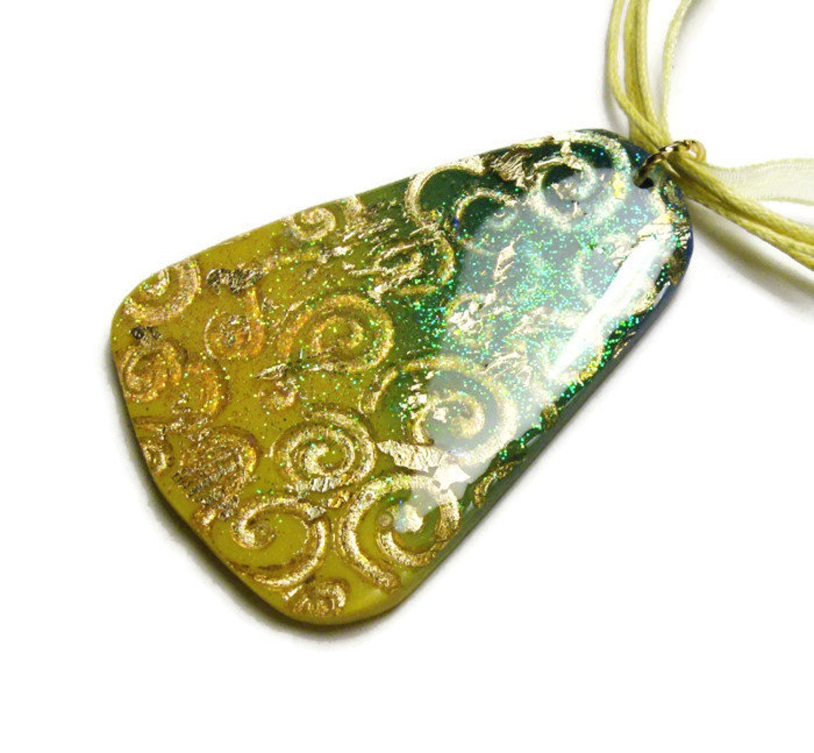 Resin Pendant Necklace Embossed Polymer Clay Art Pendant Jewelry Gold