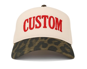 Anpassad broderad snapback-keps, tvåfärgad leopard truckerkeps, personliga tvåfärgade kepsar