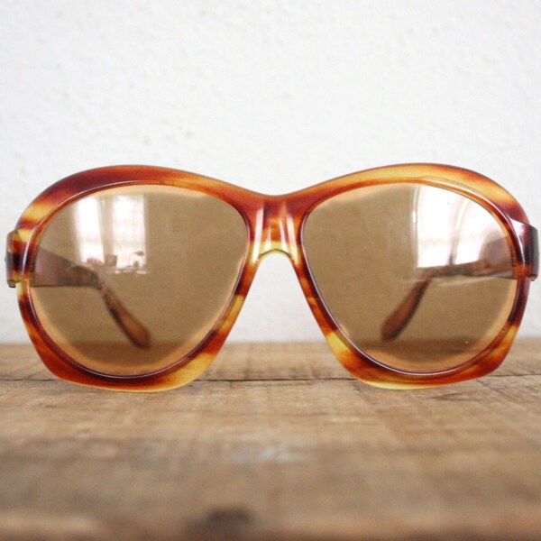 Vintage Sunglasses // 1970s Sun Glasses // Retro Oversized Sunglasses // 1980s Ombre Glasses