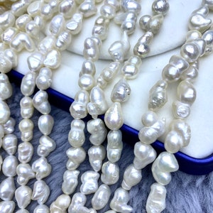 Collar de perlas barrocas de agua dulce blancas sin núcleo de 9-10 mm – Formas irregulares únicas, 39-40 cm